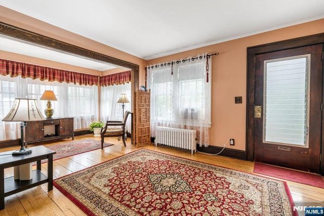 217 Mountain Way, Rutherford, NJ 07070