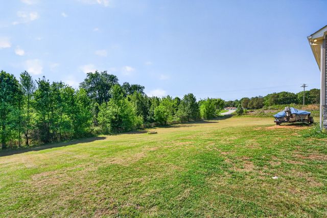 144 Liberty Rd, Sparta, TN 38583