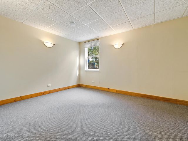 1125 N Delany Road, Gurnee, IL 60031