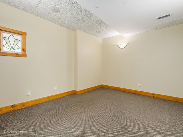 1125 N Delany Road, Gurnee, IL 60031