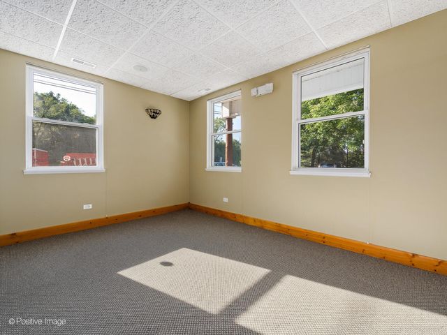 1125 N Delany Road, Gurnee, IL 60031