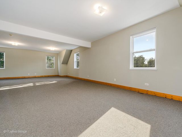 1125 N Delany Road, Gurnee, IL 60031