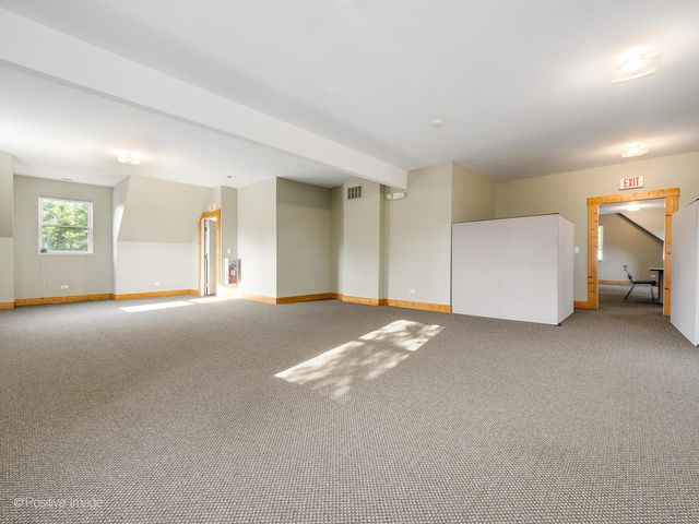1125 N Delany Road, Gurnee, IL 60031