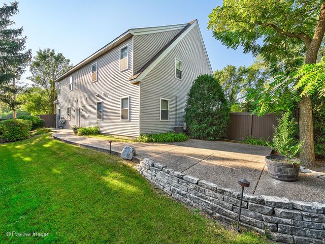 1125 N Delany Road, Gurnee, IL 60031