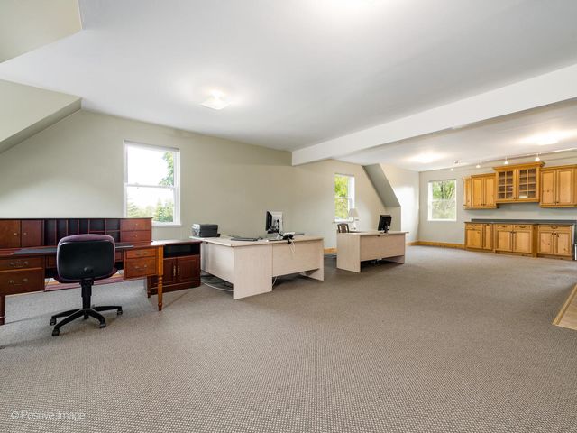 1125 N Delany Road, Gurnee, IL 60031