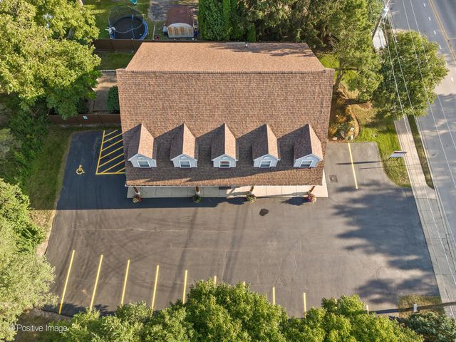 1125 N Delany Road, Gurnee, IL 60031