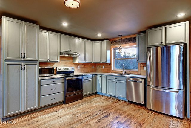 3822 South Highway 81, Jonesborough, TN 37659