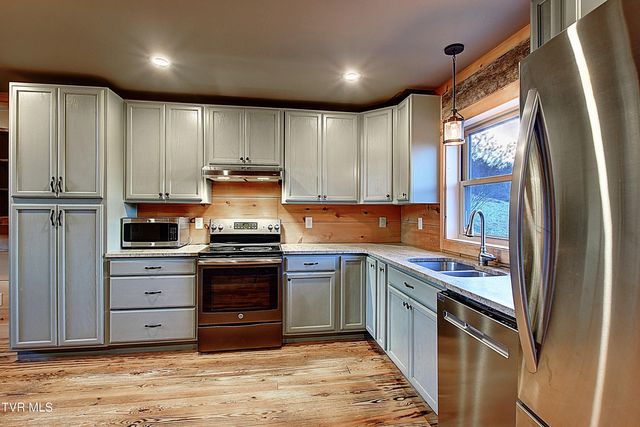 3822 South Highway 81, Jonesborough, TN 37659