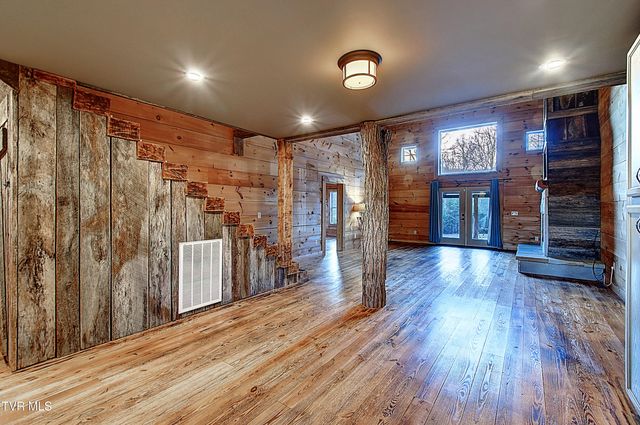 3822 South Highway 81, Jonesborough, TN 37659