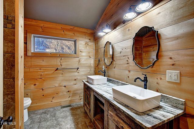 3822 South Highway 81, Jonesborough, TN 37659