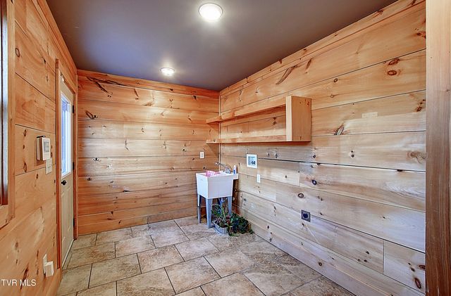 3822 South Highway 81, Jonesborough, TN 37659