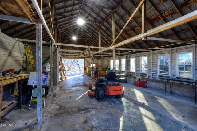 3822 South Highway 81, Jonesborough, TN 37659