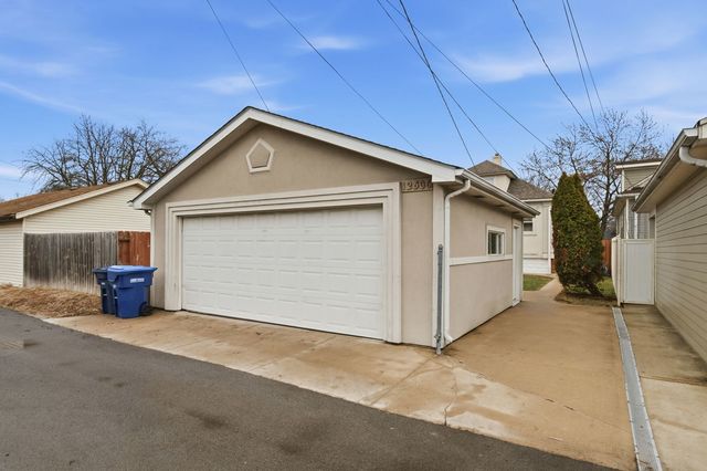 12506 Elm Street, Blue Island, IL 60406