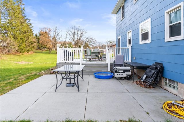 16 Mount Vernon Circle, Perinton, NY 14450