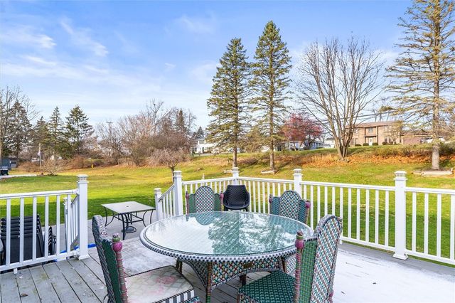 16 Mount Vernon Circle, Perinton, NY 14450