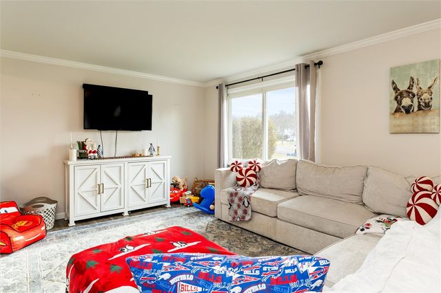 16 Mount Vernon Circle, Perinton, NY 14450