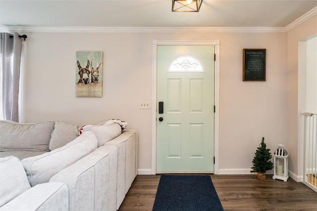 16 Mount Vernon Circle, Perinton, NY 14450