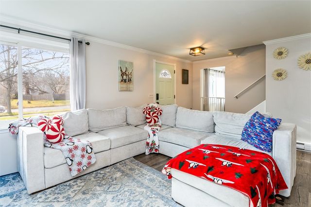 16 Mount Vernon Circle, Perinton, NY 14450