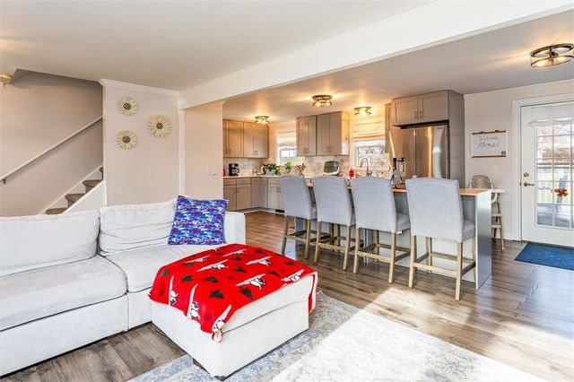 16 Mount Vernon Circle, Perinton, NY 14450