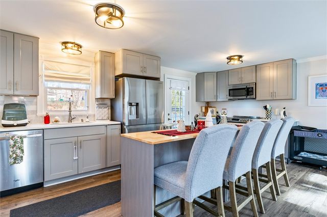 16 Mount Vernon Circle, Perinton, NY 14450