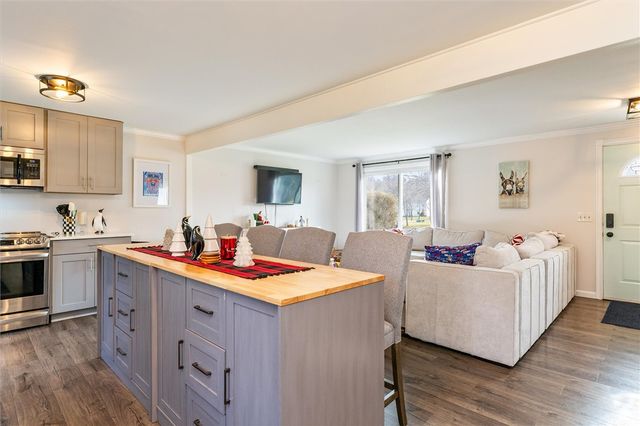 16 Mount Vernon Circle, Perinton, NY 14450