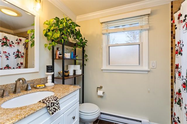 16 Mount Vernon Circle, Perinton, NY 14450