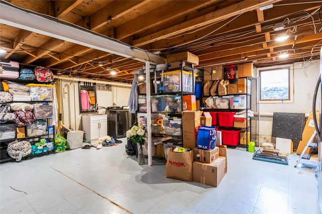 16 Mount Vernon Circle, Perinton, NY 14450