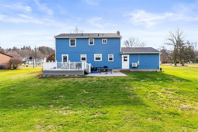 16 Mount Vernon Circle, Perinton, NY 14450