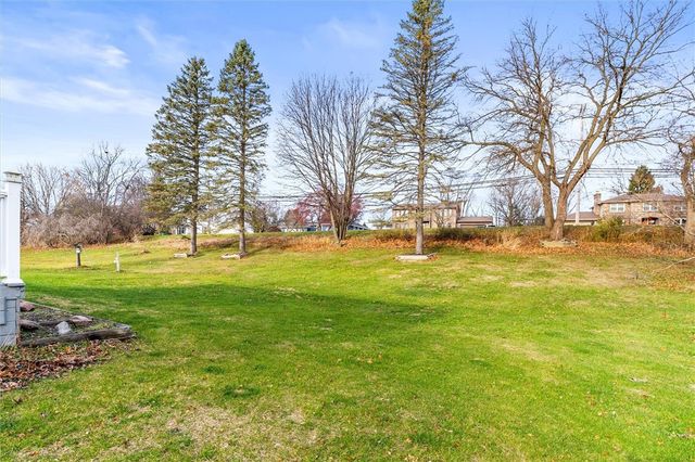 16 Mount Vernon Circle, Perinton, NY 14450