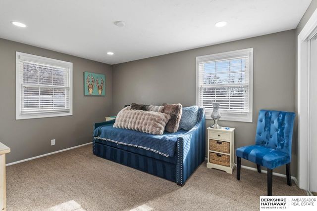 2305 Royal Wood Drive, Omaha, NE 68144