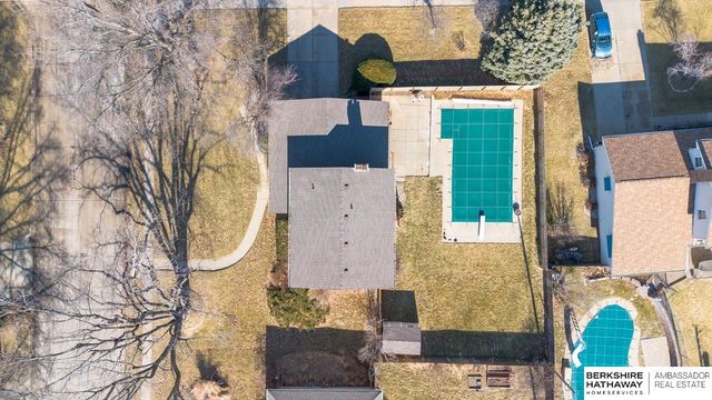 2305 Royal Wood Drive, Omaha, NE 68144