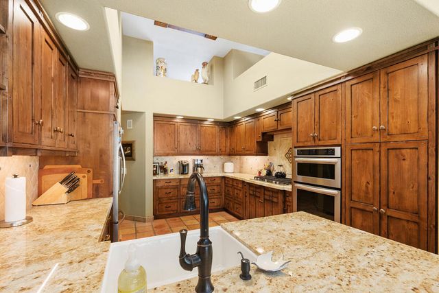 76900 Avenida Fernando, La Quinta, CA 92253