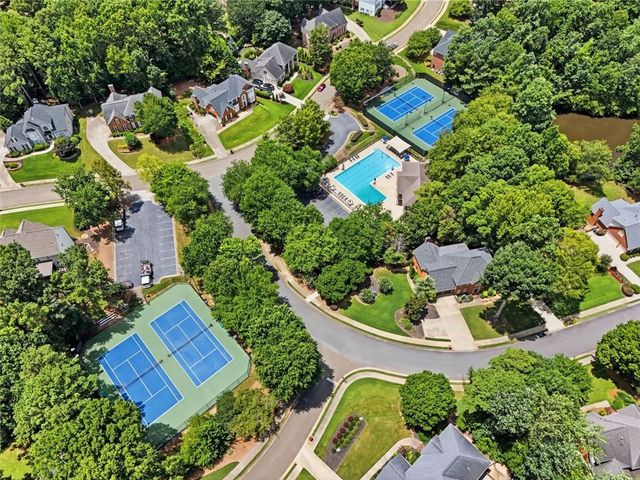 10670 Kingsmark Trail, Alpharetta, GA 30022