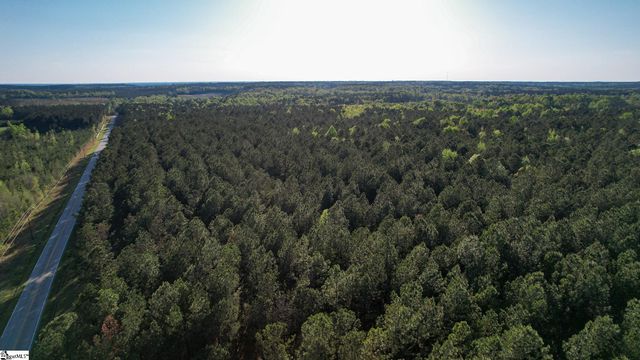 04 Garlington Road, Mountville, SC 29370