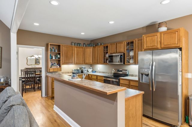 1003 Goldfinch Ct, Kingston Springs, TN 37082