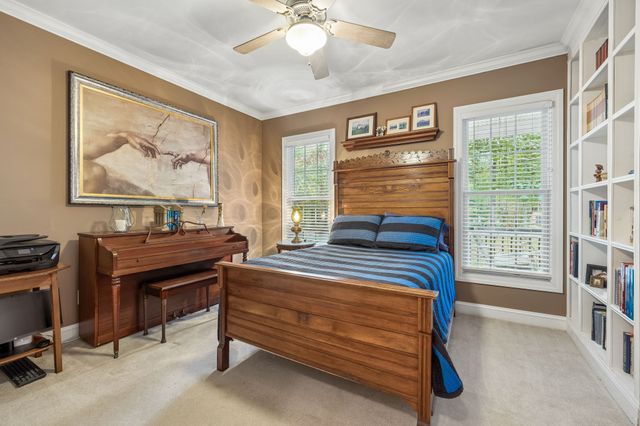 1003 Goldfinch Ct, Kingston Springs, TN 37082