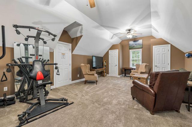 1003 Goldfinch Ct, Kingston Springs, TN 37082