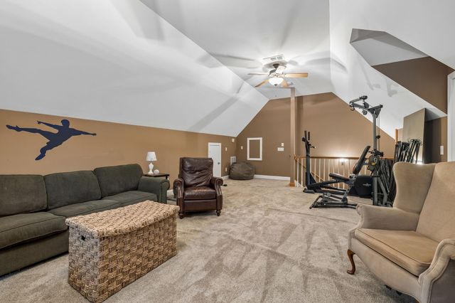 1003 Goldfinch Ct, Kingston Springs, TN 37082
