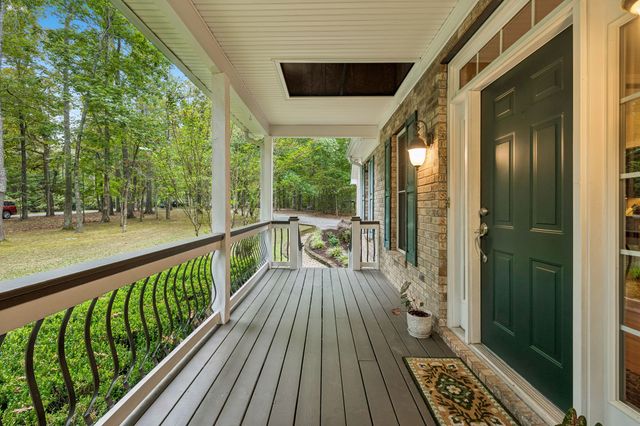1003 Goldfinch Ct, Kingston Springs, TN 37082