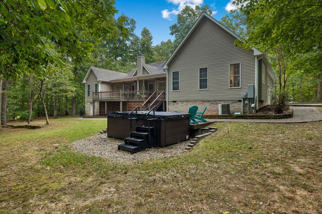 1003 Goldfinch Ct, Kingston Springs, TN 37082