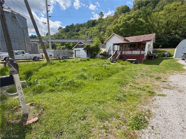630 River Road, East Liverpool, OH 43920