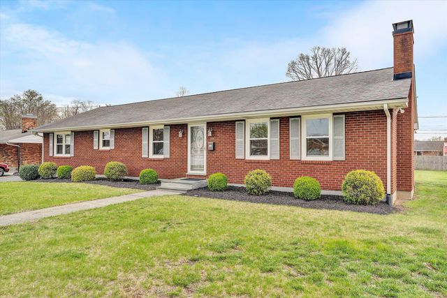 3411 Frontier RD, Roanoke, VA 24012