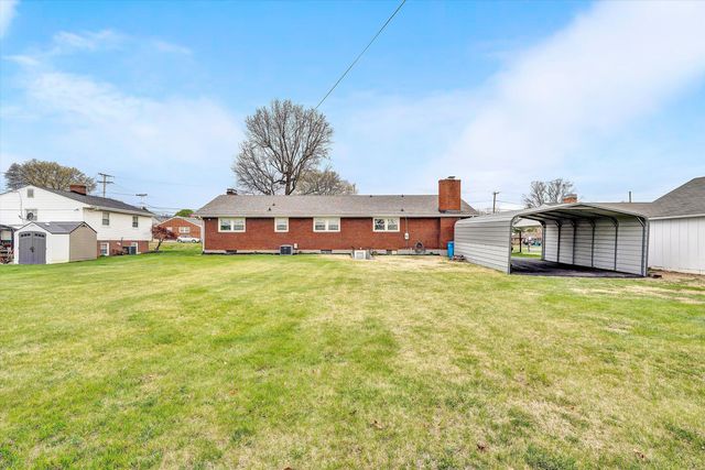 3411 Frontier RD, Roanoke, VA 24012