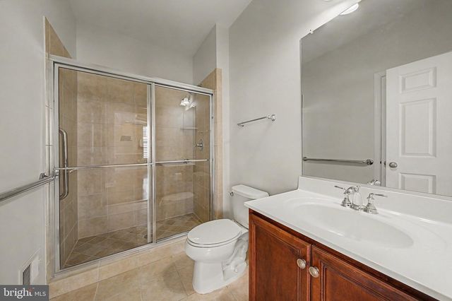 42514 PELICAN DR, Chantilly, VA 20152