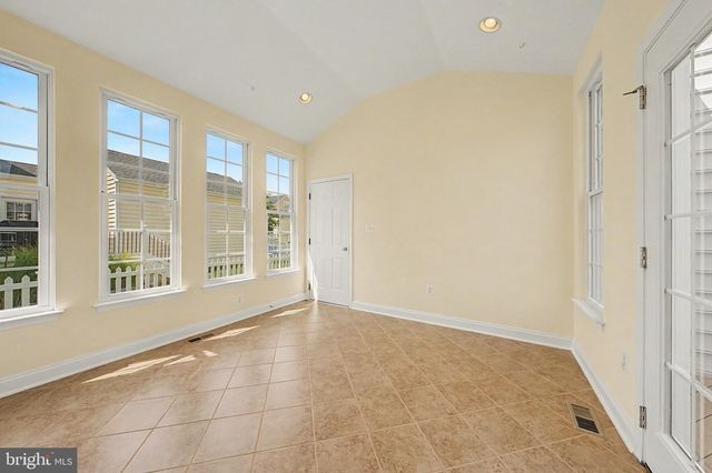 42514 PELICAN DR, Chantilly, VA 20152