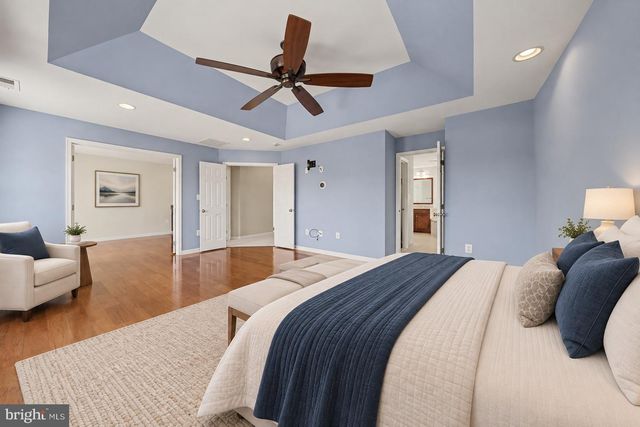 42514 PELICAN DR, Chantilly, VA 20152