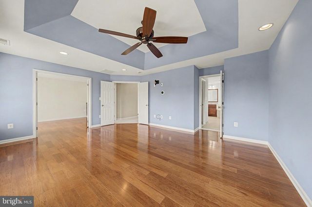 42514 PELICAN DR, Chantilly, VA 20152