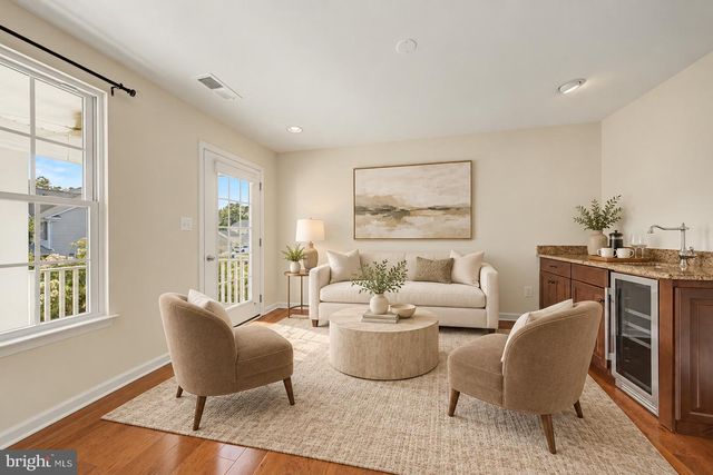 42514 PELICAN DR, Chantilly, VA 20152