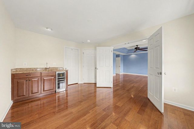 42514 PELICAN DR, Chantilly, VA 20152