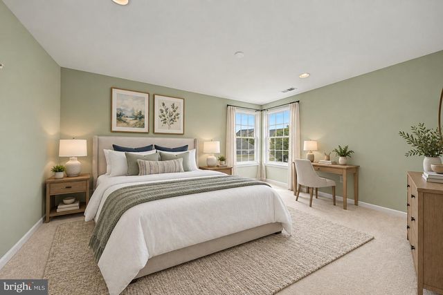 42514 PELICAN DR, Chantilly, VA 20152